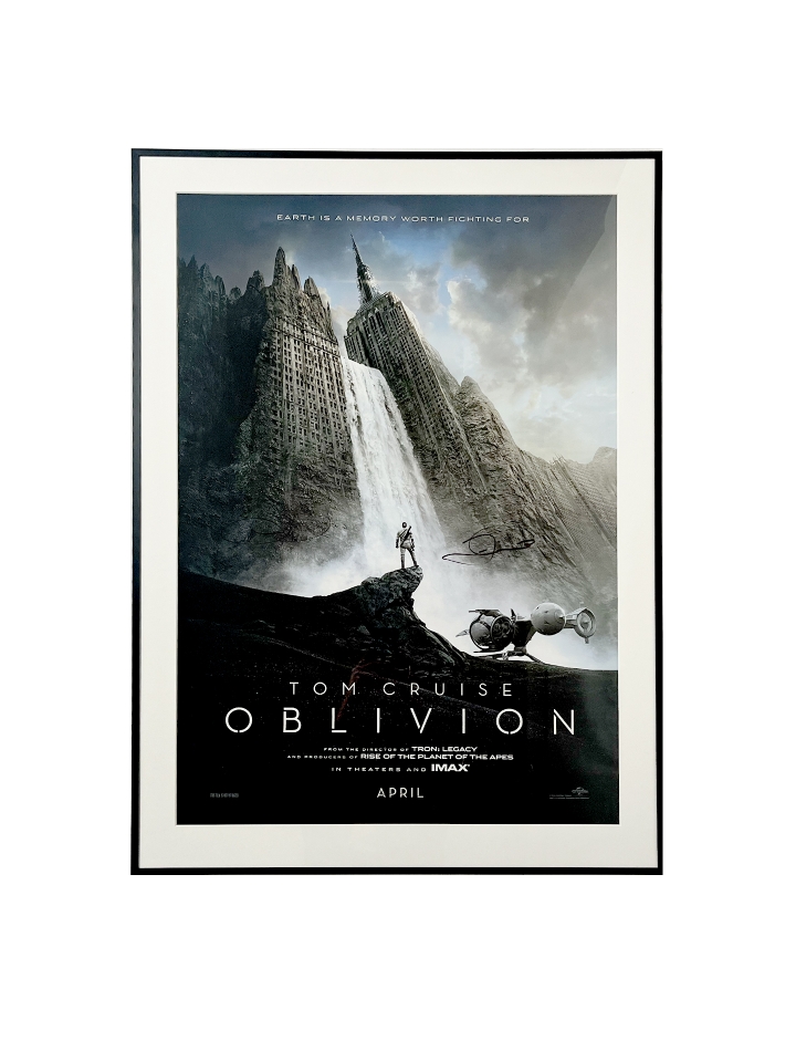 Poster - Oblivion  - Gesigneerd - Tom Cruise & Joseph Kosinski