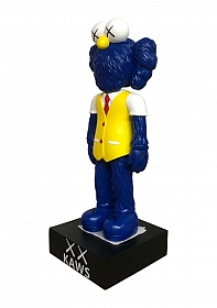 OHNO Home Decor - Fyberglass Sculpture KAWS Fashion Puppet - Multicolor